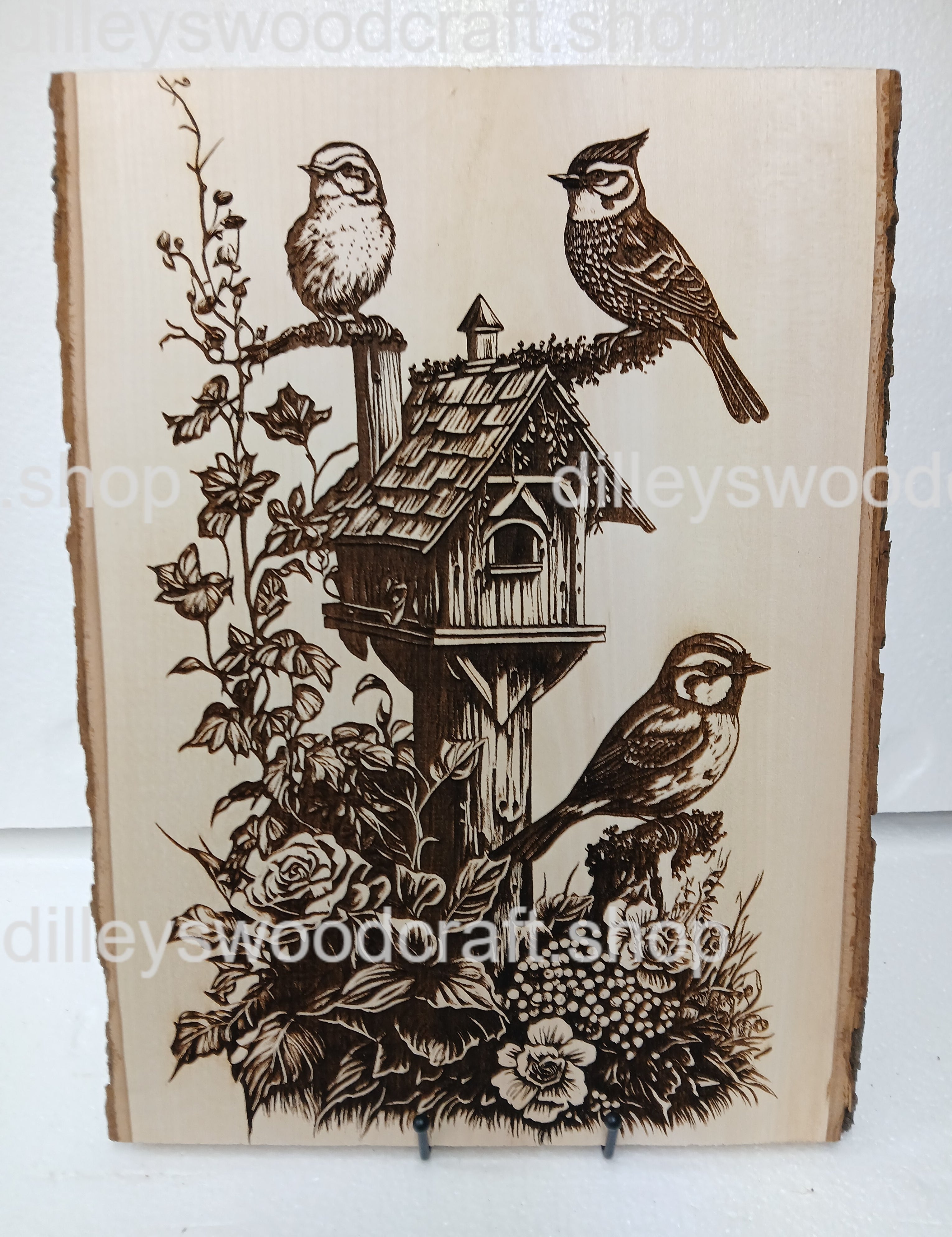 BirdhousewithFlowers.jpg
