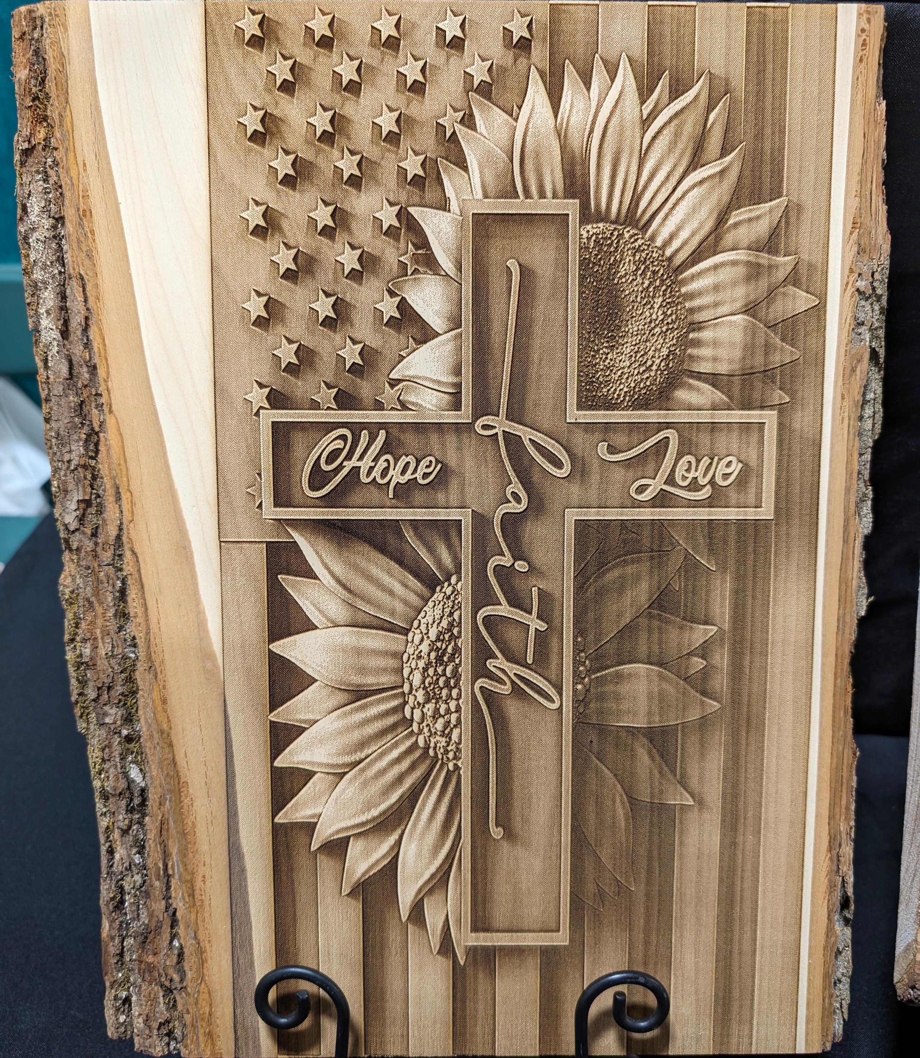 Flag with Hope, Faith and Love Engraving Board