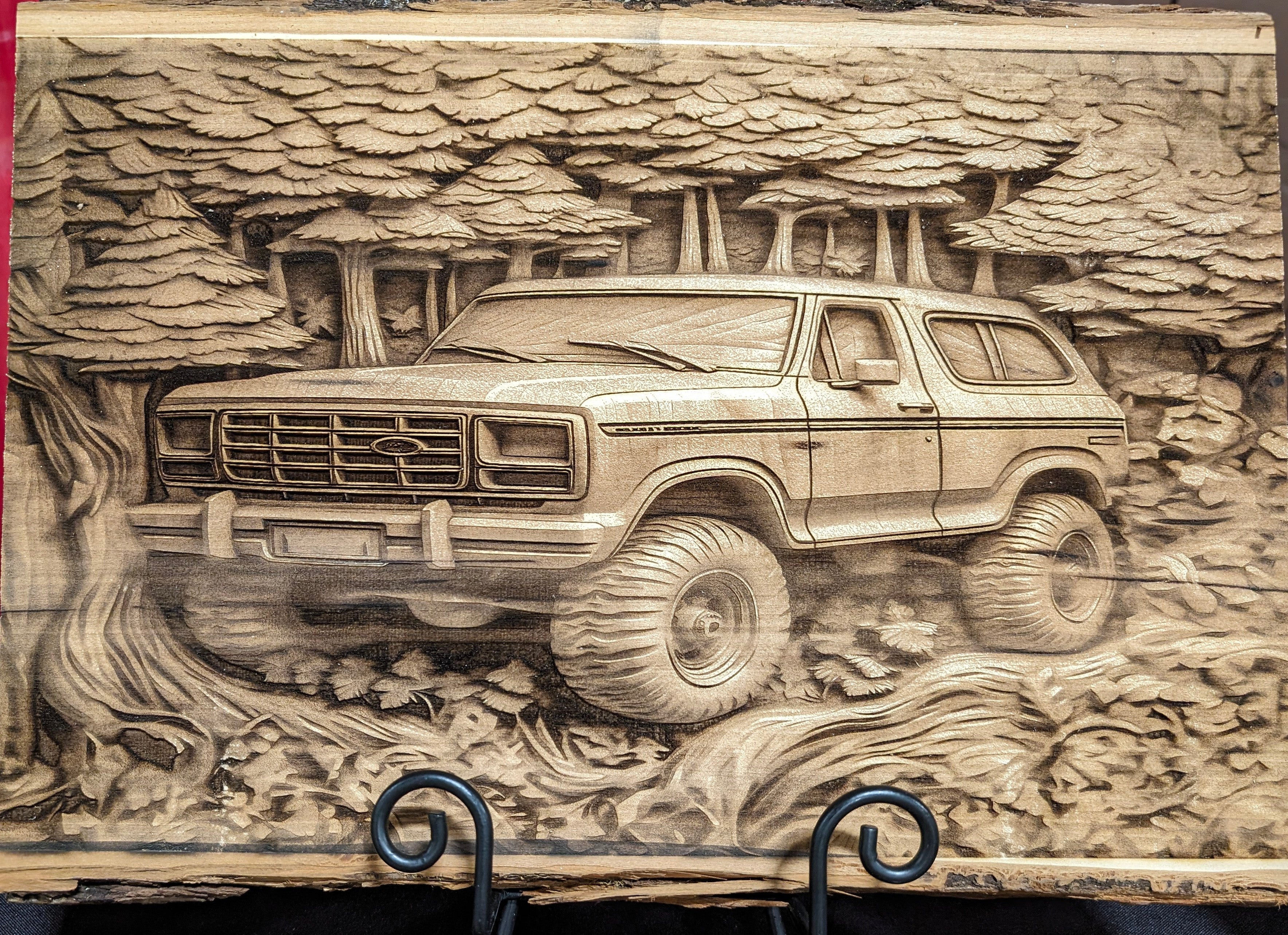 Bronco Truck with Trees Engraving Board